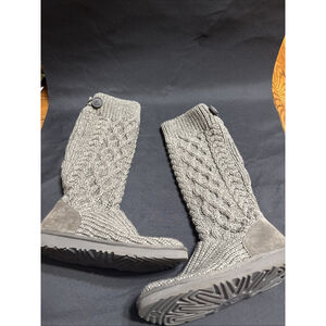 [1146010-GREY] UGG Women's Classic Cardi Cabled Knit Grey Boots Size 5